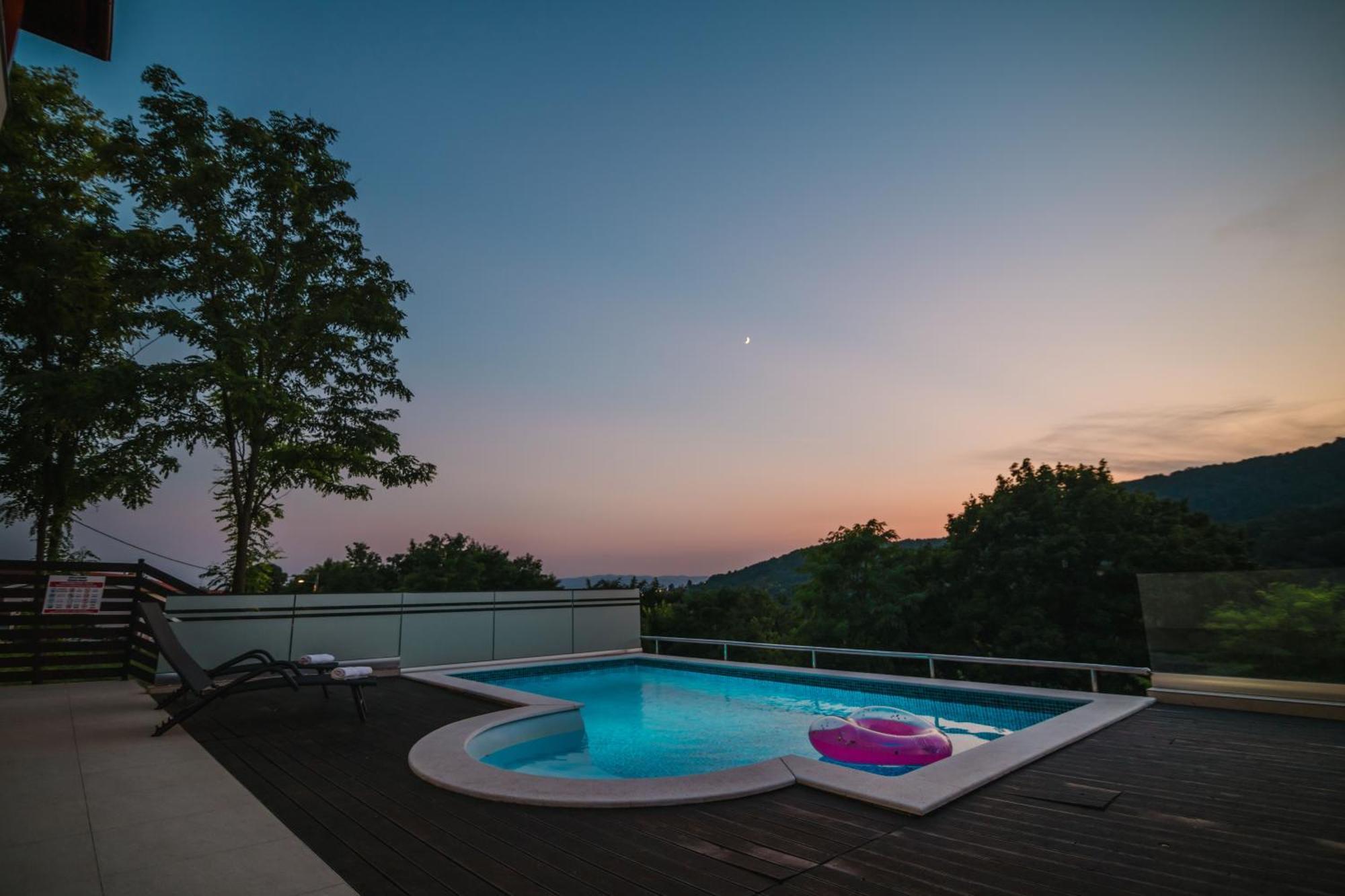 Carobni Pogled Villa