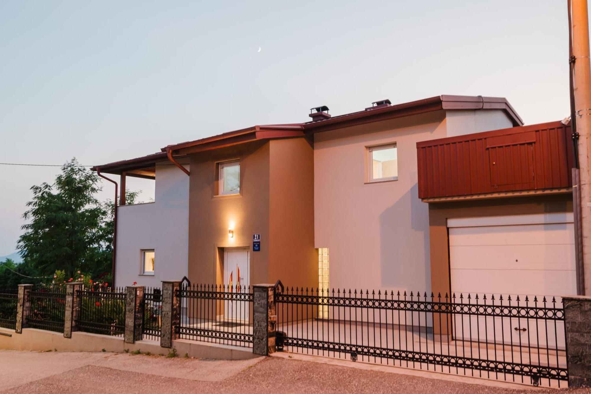 Carobni Pogled Villa *
